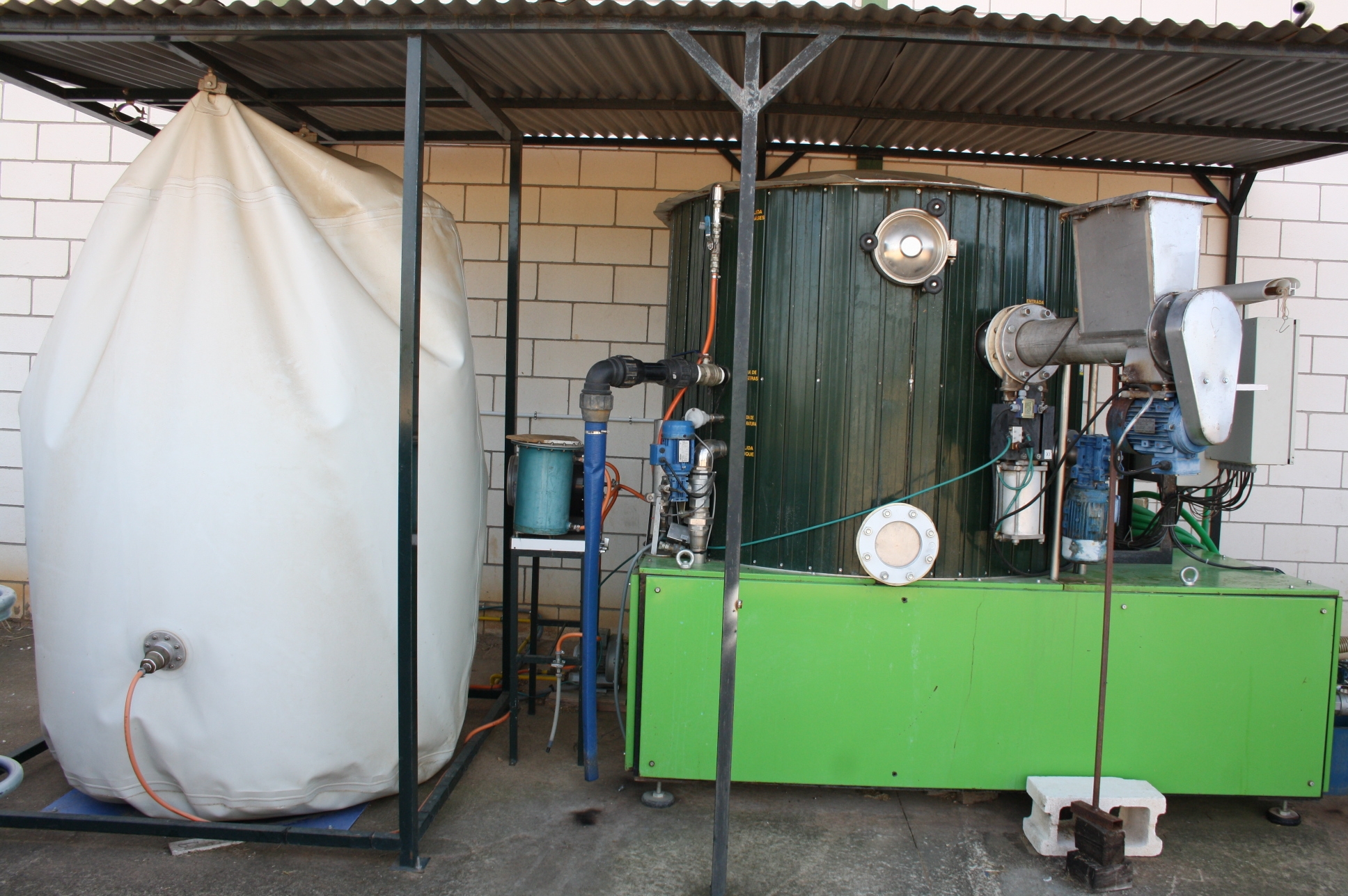 Biogas pilot plant